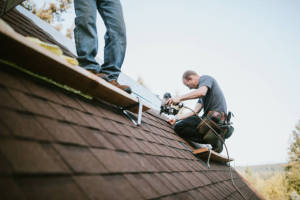 Local Roofers in Holiday Island, AR